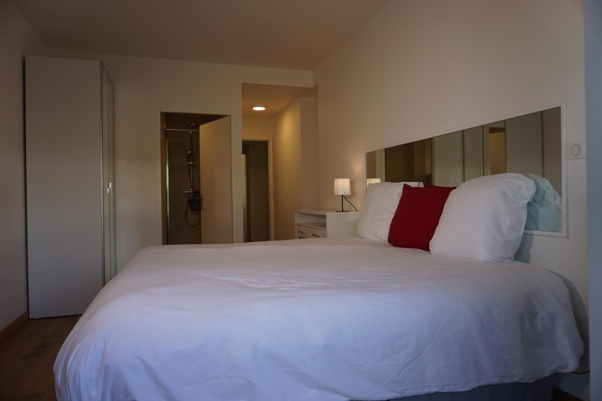 Residences Grande Jatte, Bord De Seine, Suites 52M2 A 97M2, Hopital Americain A 600M Neuilly-sur-Seine Luaran gambar
