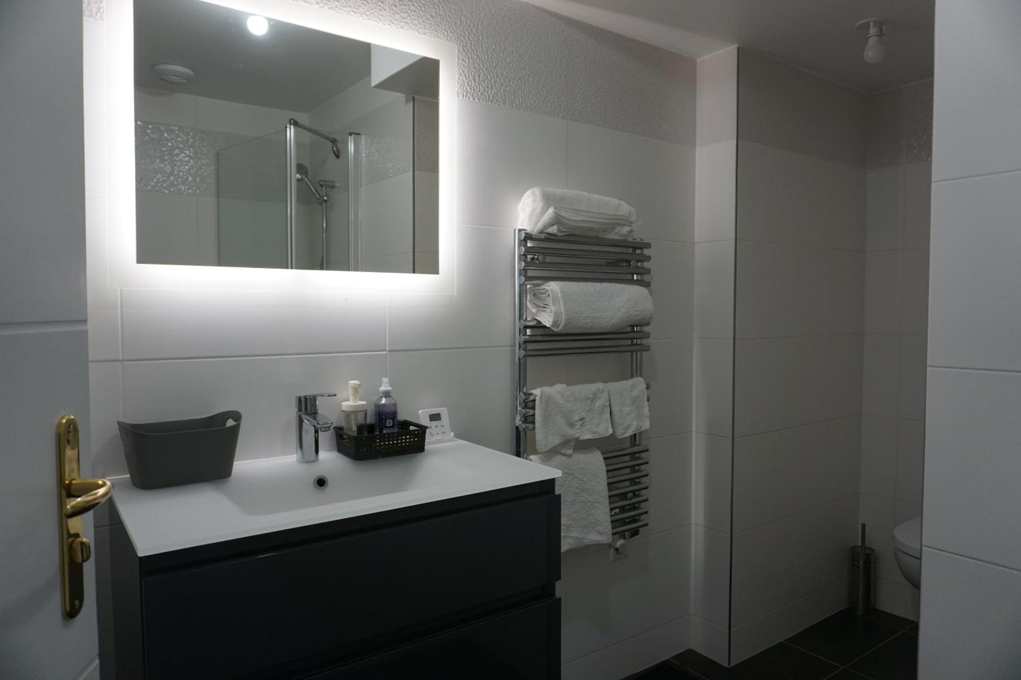 Residences Grande Jatte, Bord De Seine, Suites 52M2 A 97M2, Hopital Americain A 600M Neuilly-sur-Seine Luaran gambar